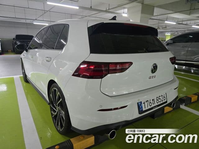 Volkswagen Гольф 8세대 2.0 GTI, 2024 7