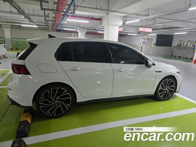 Volkswagen Гольф 8세대 2.0 GTI, 2024 8