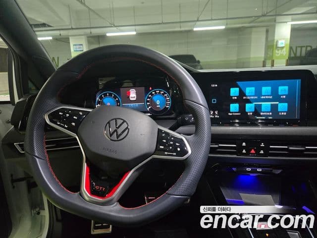 Volkswagen Гольф 8세대 2.0 GTI, 2024 14
