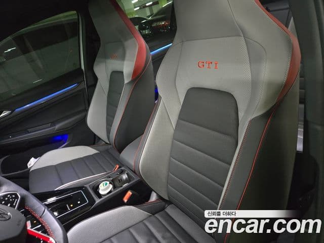 Volkswagen Гольф 8세대 2.0 GTI, 2024 18