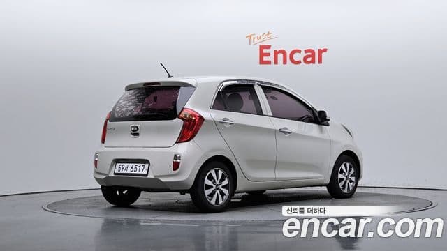 Kia All New Morning Deluxe Trendy, 2015 2