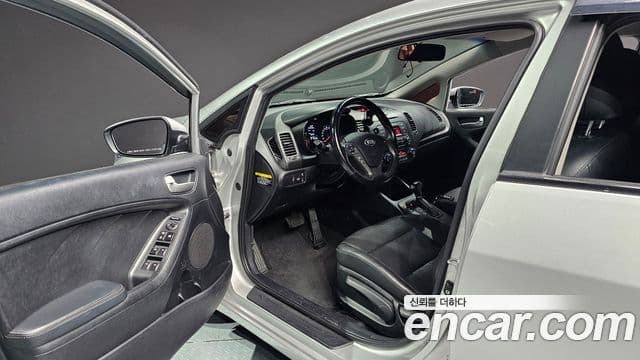 Kia K3 Luxury, 2013 11