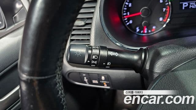 Kia K3 Luxury, 2013 14