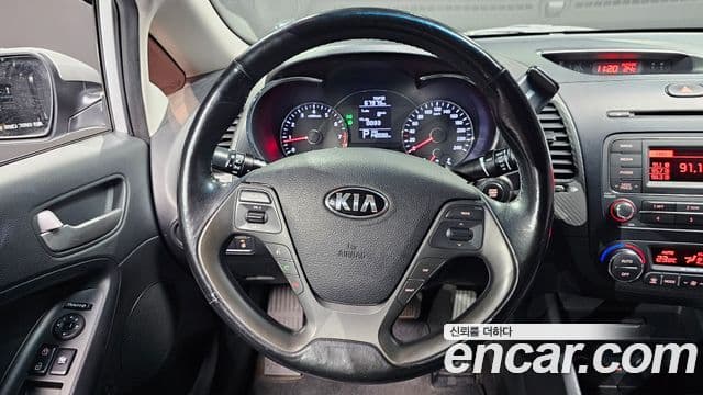 Kia K3 Luxury, 2013 15