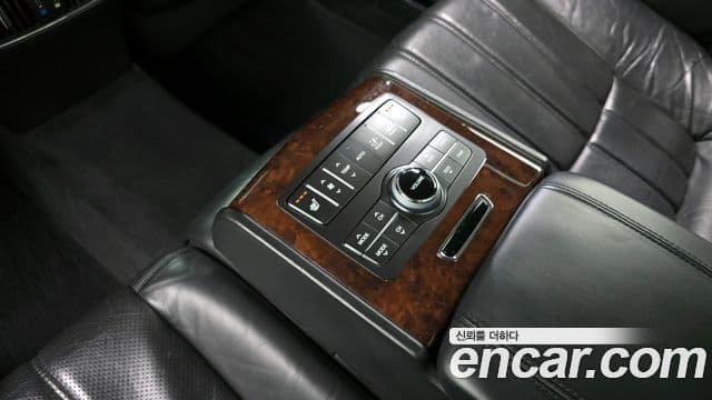 Hyundai Equus(новый кузов / новое поколение) Luxury, 2011 18