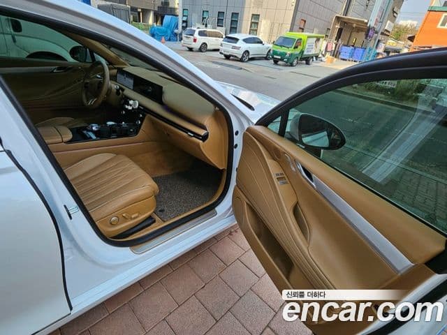 Genesis G80 (RG3) бензин 2.5 турбо 2WD, 2025 7