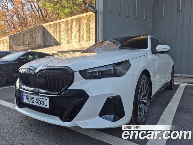 BMW 5시리즈 (G60) 520i M Sport, 2025 3