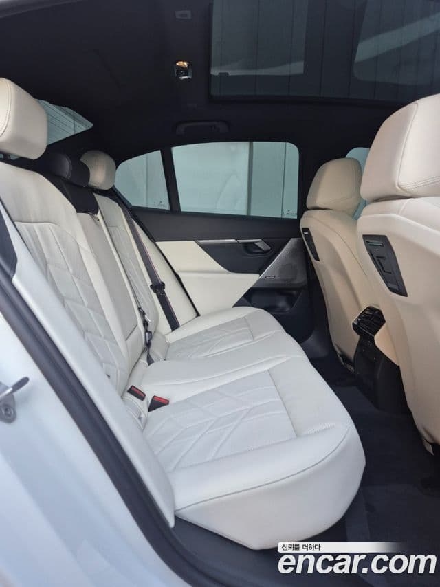 BMW 5시리즈 (G60) 520i M Sport, 2025 9