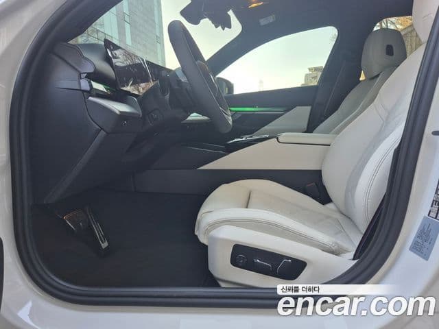 BMW 5시리즈 (G60) 520i M Sport, 2025 12