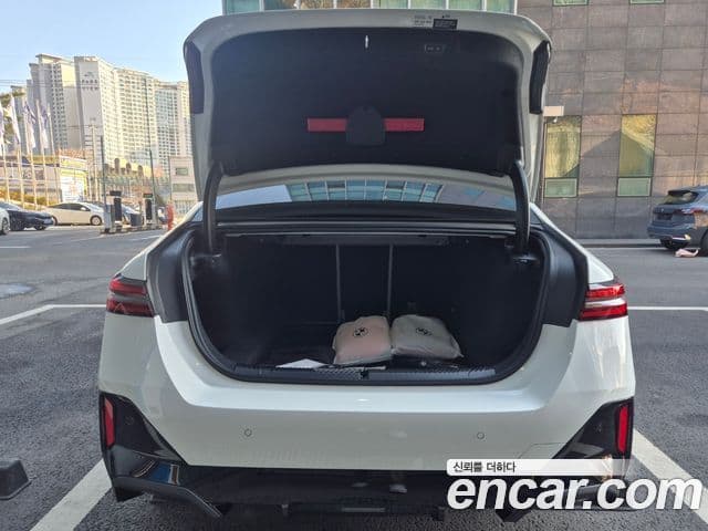 BMW 5시리즈 (G60) 520i M Sport, 2025 16