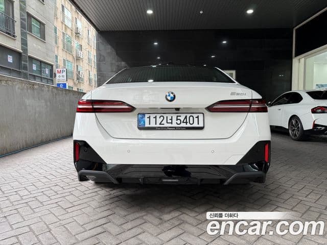 BMW 5시리즈 (G60) 520i M Sport, 2025 4