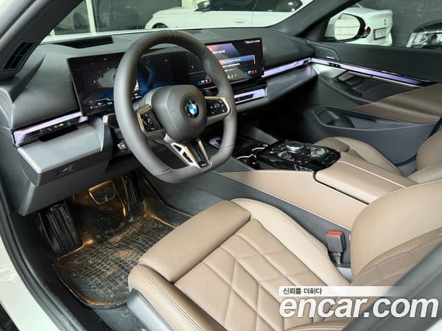 BMW 5시리즈 (G60) 520i M Sport, 2025 10