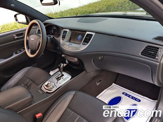 Hyundai Genesis Prada GP500, 2012 6