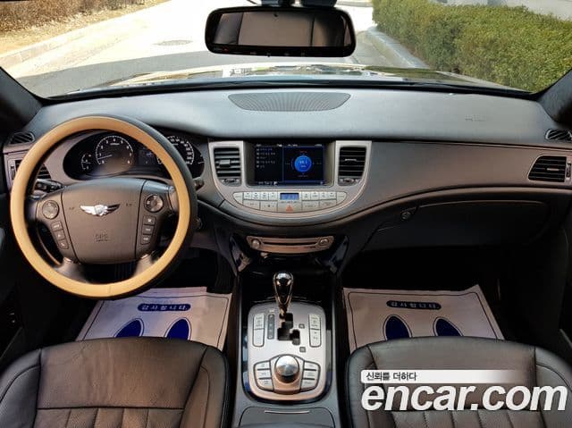 Hyundai Genesis Prada GP500, 2012 8