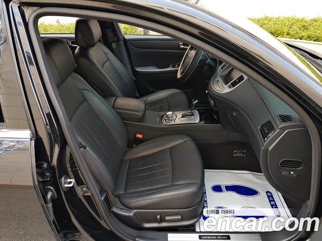 Hyundai Genesis Prada GP500, 2012 11