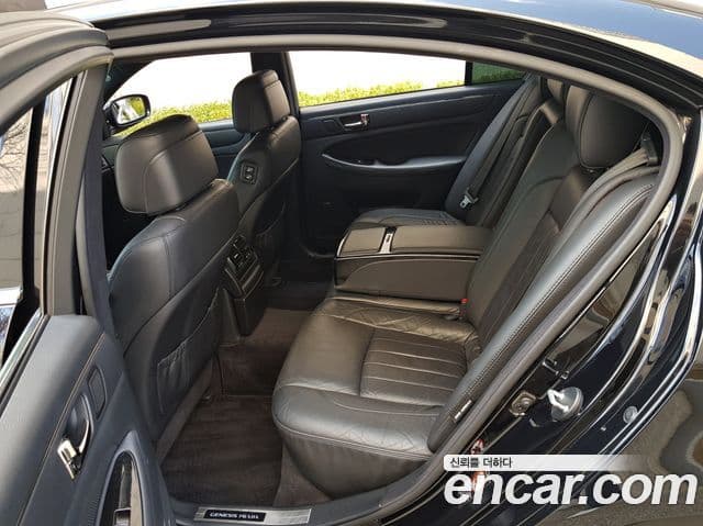 Hyundai Genesis Prada GP500, 2012 13