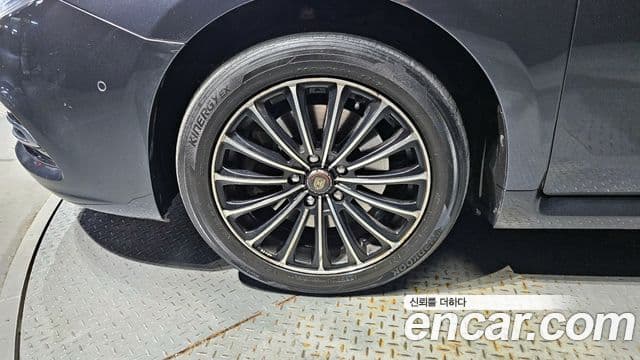 Renault Korea(Samsung) SM7 Nova LPLI 2.0 LPe для людей с инвалидностью, 2016 все фото