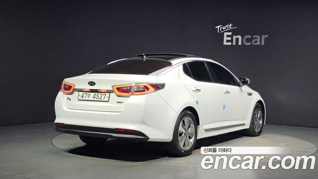 Kia K5 гибрид Noblesse, 2015 2