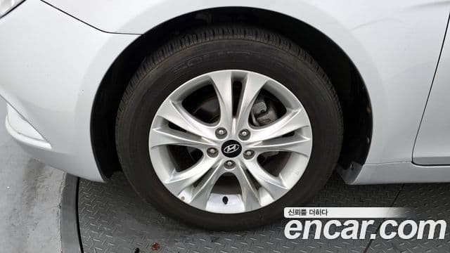 Hyundai YF Sonata Premier, 2011 все фото