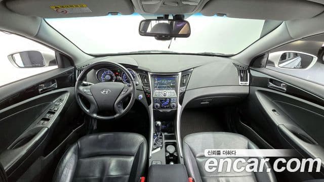 Hyundai YF Sonata Premier, 2011 7