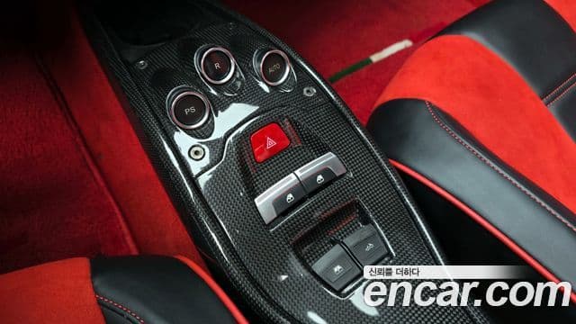 Ferrari 458 Spyder, 2013 9