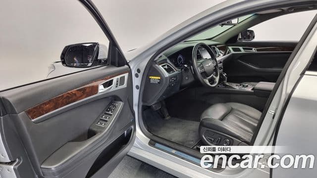 Hyundai Genesis DH Exclusive, 2014 11