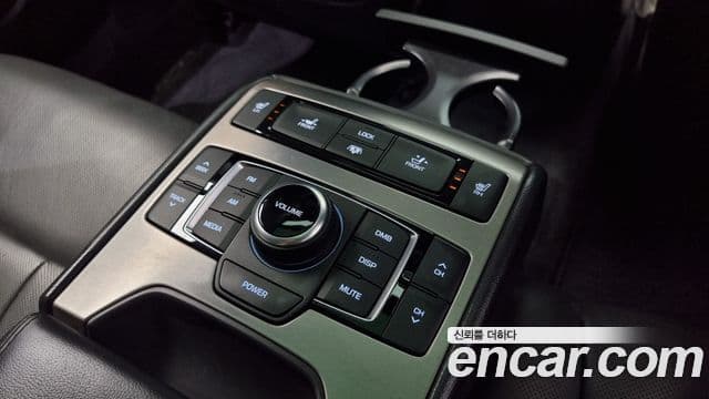 Hyundai Genesis DH Exclusive, 2014 18