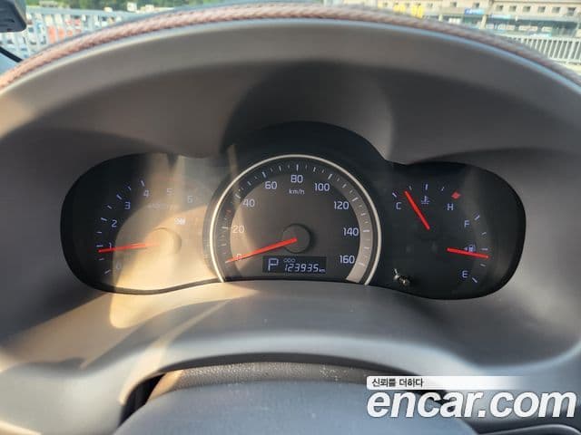 Kia Carnival R топовая версия, 2014 9