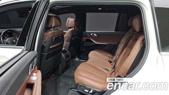 BMW X7 (G07) xDrive 40i M Sport 7인승, 2024 16