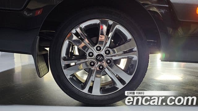 Hyundai 쏠라티 Luxury, 2023 все фото