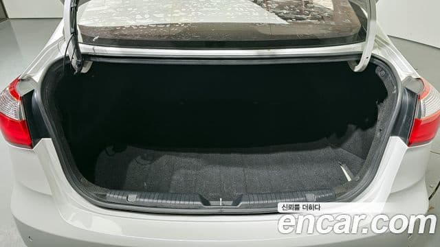 Kia K3 Trendy, 2013 20