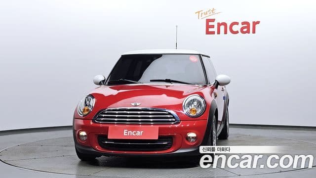 Mini Cooper SE, 2012 1