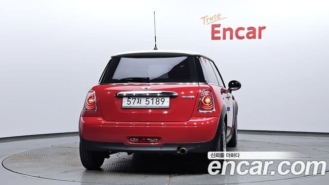 Mini Cooper SE, 2012 4