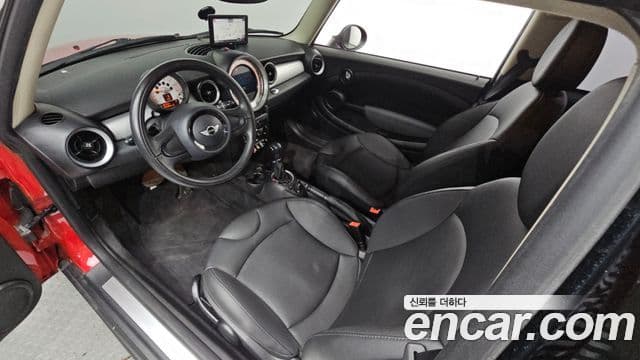 Mini Cooper SE, 2012 7