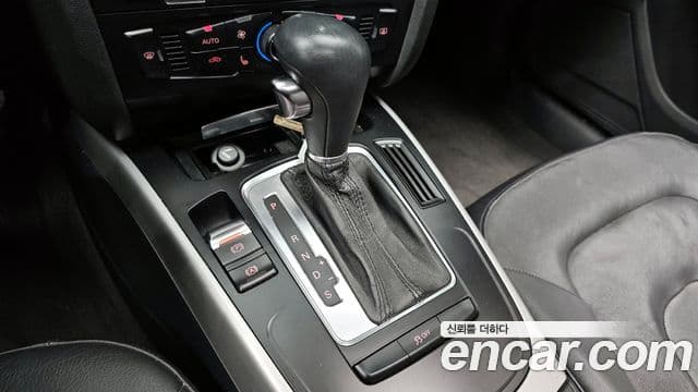 Audi New A4 B8, 2012 9