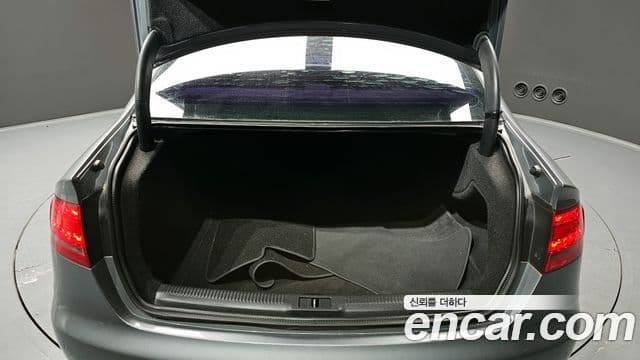 Audi New A4 B8, 2012 20