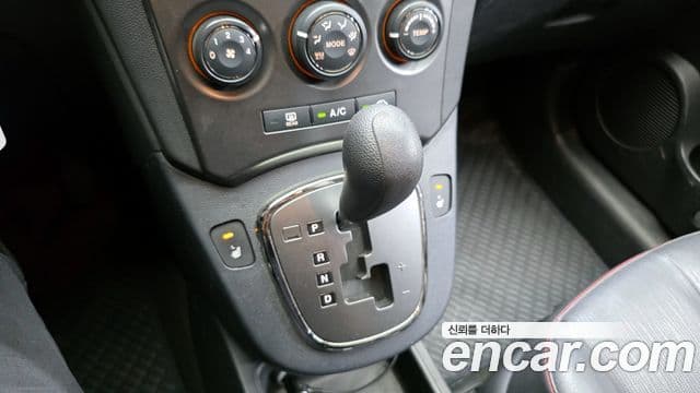 Kia 뉴카렌스 топовая версия, 2013 9