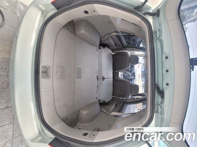 Kia 뉴카렌스 Rondo(экспортная версия), 2008 14