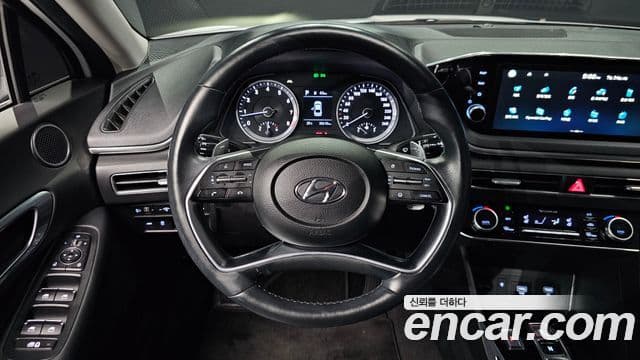 Hyundai Sonata (DN8) Premium Family, 2020 13
