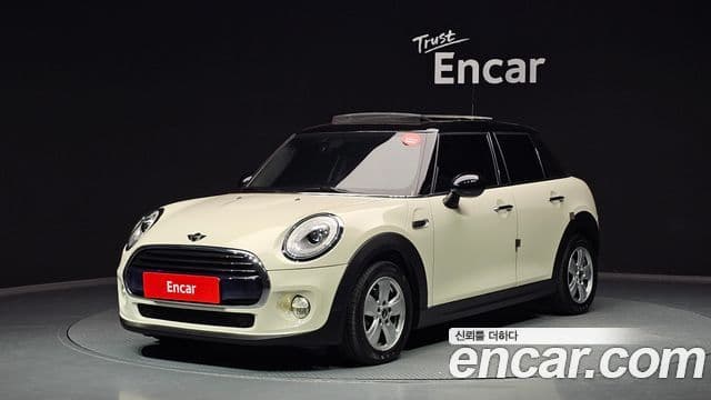 Mini Cooper D 3세대, 2016 1