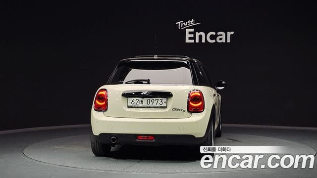 Mini Cooper D 3세대, 2016 4