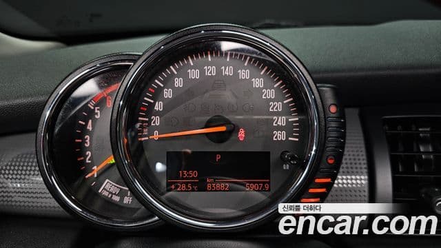 Mini Cooper D 3세대, 2016 8