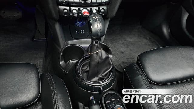 Mini Cooper D 3세대, 2016 9