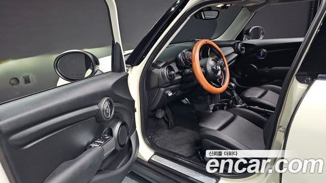 Mini Cooper D 3세대, 2016 11