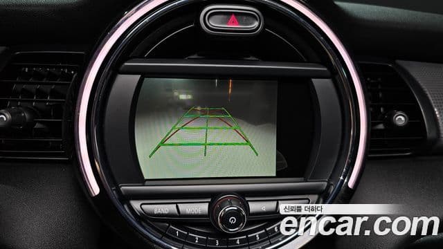 Mini Cooper D 3세대, 2016 15