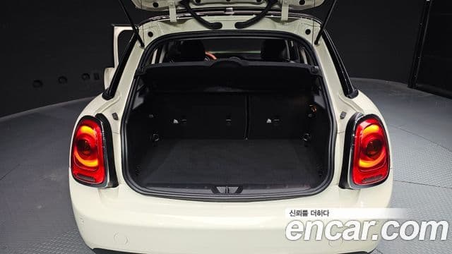 Mini Cooper D 3세대, 2016 20