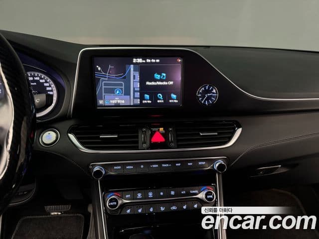 Hyundai Grandeur IG 3.0 LPi Modern (арендный автомобиль), 2018 9