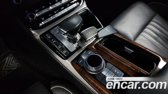 Genesis EQ900 Premium Luxury, 2017 9