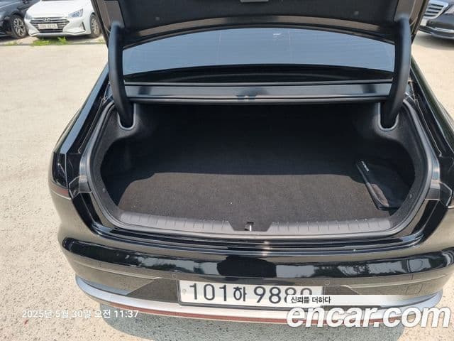 Hyundai Grandeur (GN7) Premium, 2023 11