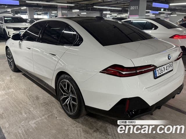 BMW 5시리즈 (G60) 520i M Sport, 2025 3